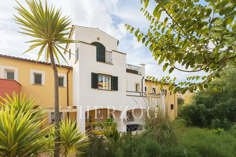 Mediterranean golf house with panoramic views in Camp de Mar — photo 1