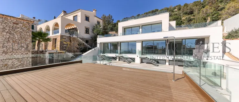 New build corner terraced house in Genova with sea views in modern residential complex with communal pool — photo 10