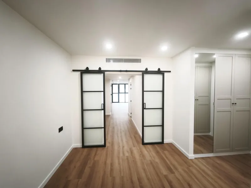 Design loft apartment 71 m2, brand new · industrial style and top quality finishes — photo 8