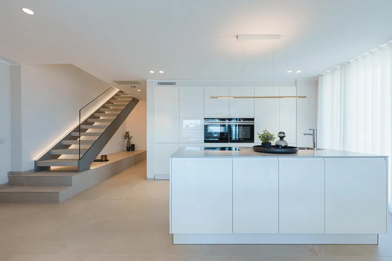 Luxury penthouse in new building on the Paseo Marítimo in Palma — photo 7