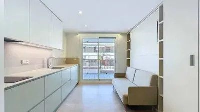 Penthouse at Plaça dels Patins — photo 3