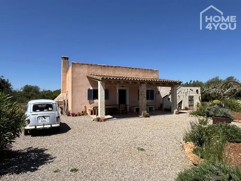 Idyllic finca near Felanitx - quiet holiday home with a Mediterranean touch — photo 2