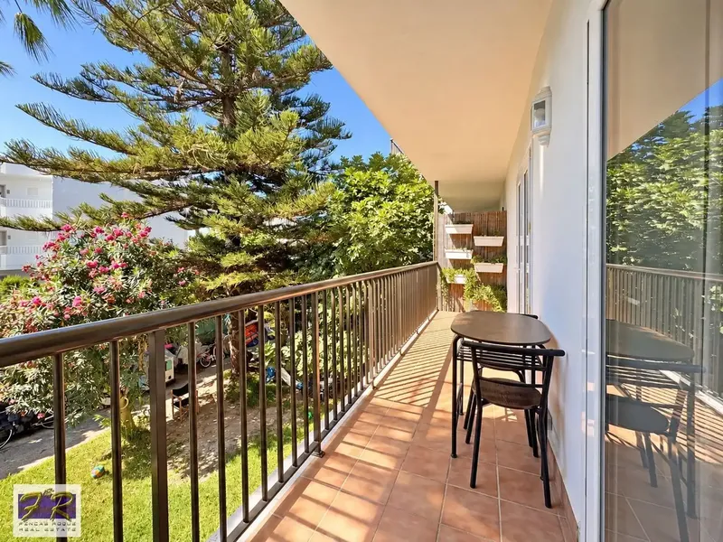 A home with two independent spaces 200 meters from Puerto de Alcúdia beach — photo 4