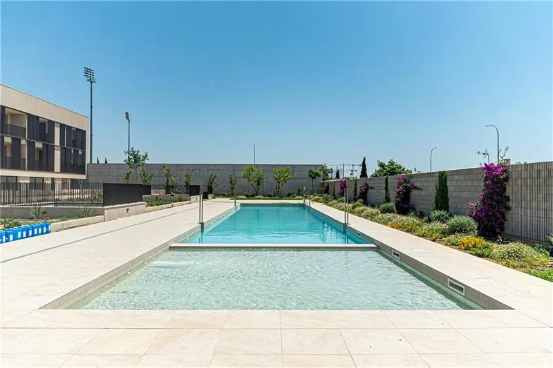 Brand-New Apartment with Terrace in a Residential Complex with Swimming Pool in Palma — photo 2