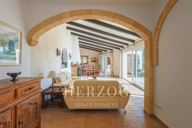 Residence with sea views, private pool and lots of privacy, centrally located and close to the beach in Paguera — photo 8