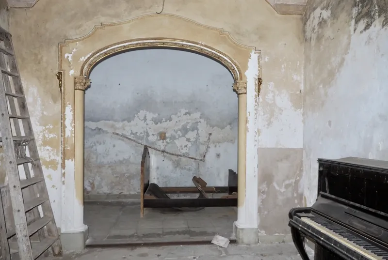Old manor house in the village of Felanitx — photo 5