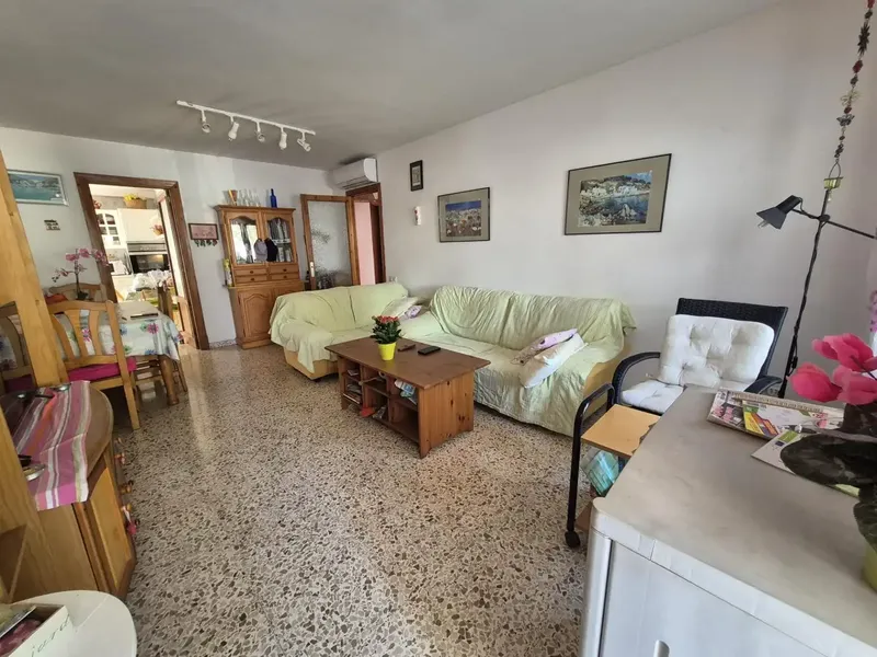 Located in one of the most sought-after residential areas of Playa de Palma, specifically in the popular neighborhood of Las Maravillas, this apartment — photo 3