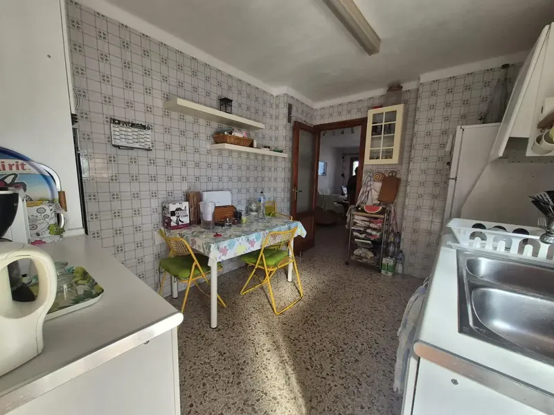 Located in one of the most sought-after residential areas of Playa de Palma, specifically in the popular neighborhood of Las Maravillas, this apartment — photo 4