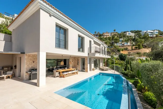 Exclusive new villa with saltwater pool for sale in Costa d'en Blanes, Mallorca — photo 5