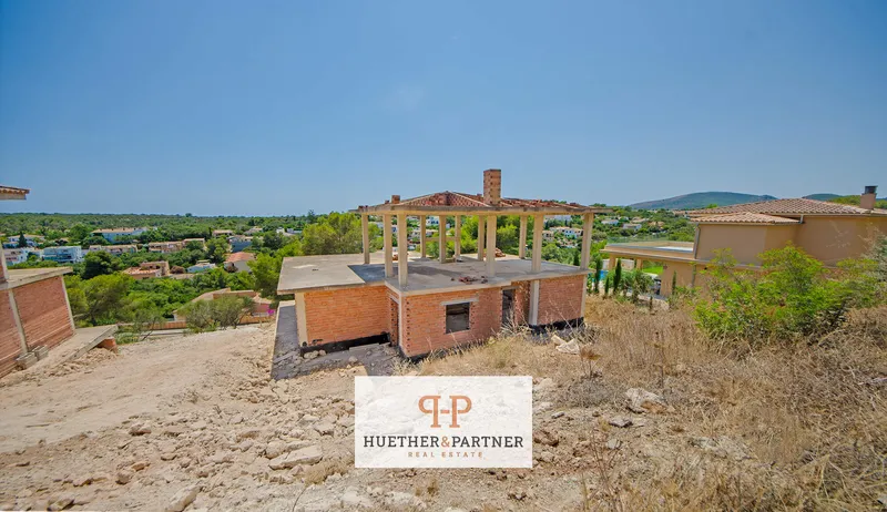 Plot with shell construction, sea view and pool for sale — photo 12