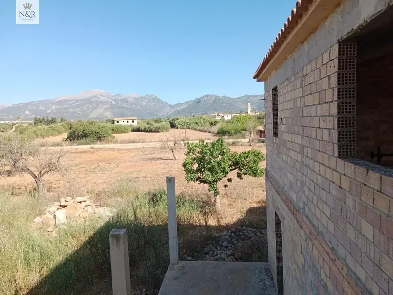 IKV00440-1. Discover this exceptional 400 m² finca, located in a privileged setting with stunning views of the Serra de — photo 1