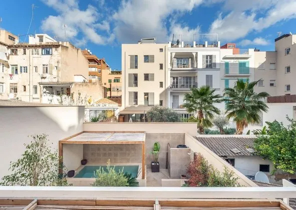 Terraced house in Calle de la Fàbrica, Sta Catalina - El Jonquet, Palma de Mallorca — photo 1