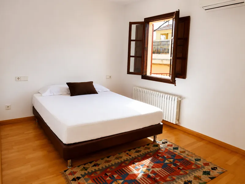 Ref 1908; Charming Mallorcan house with garden and garage for rent in El Terreno — photo 11