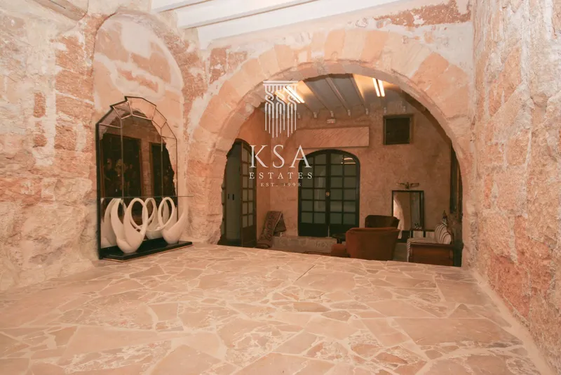 House — photo 4