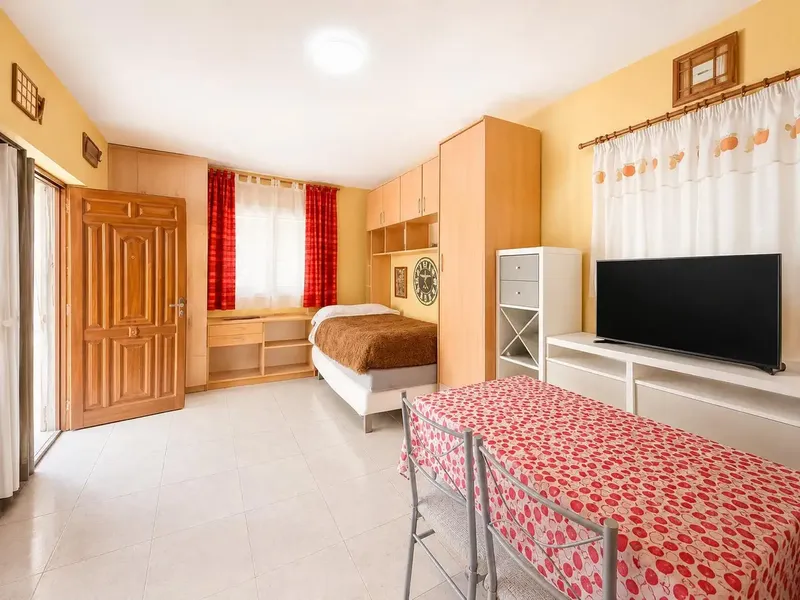 We present this practical and cozy studio of 22 m² built, located in the Virgen de Lluc area, Palma, a convenient location, well — photo 1