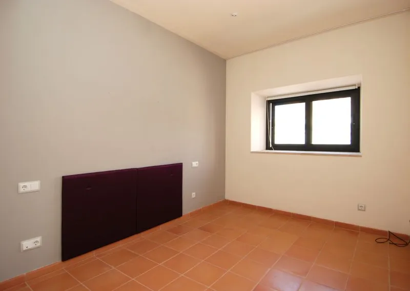 Completely renovated town house with patio and terrace near the center of Santanyi — photo 10