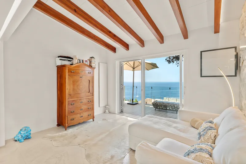 Fully renovated triplex with stunning views of Dragonera Island — photo 12