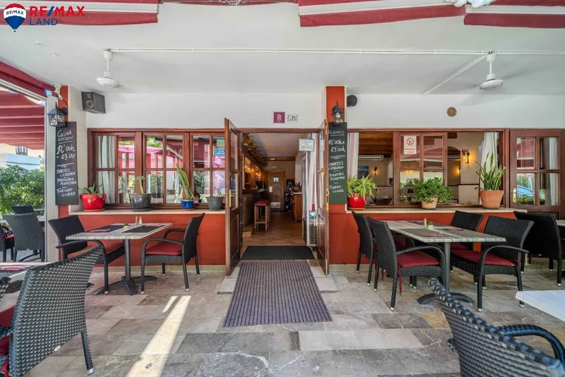 Unique opportunity in Peguera – business plus commercial premises for sale — photo 3