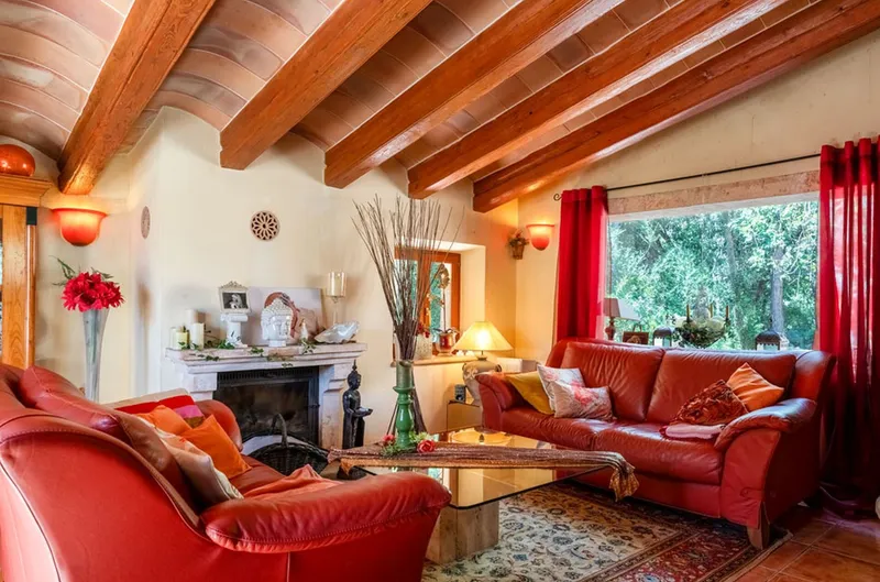Self-sufficient finca near Portocolom with guest house at woodland edge — photo 7