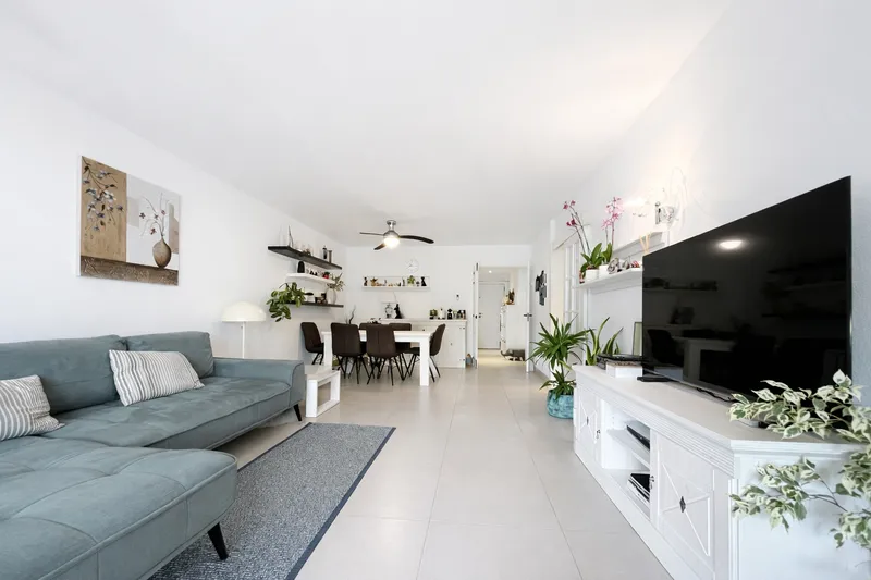 Modern Apartment Facing the Sea with Direct Beach Access in Cala Vinyes Mas — photo 5