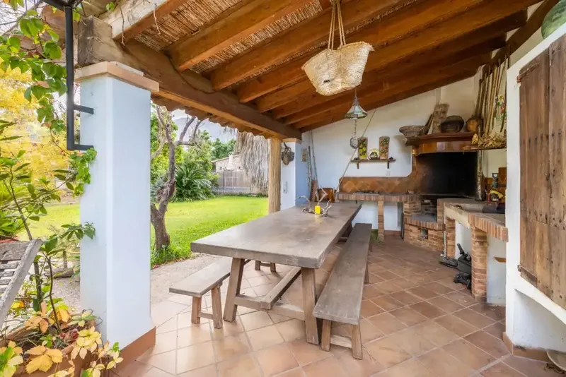 Surrounded by orange and lemon groves on the outskirts of Sóller, this charming rustic-style house is just 10 minutes — photo 3