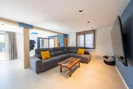 Luxury villa - Bunyola (Palmanyola), built surface 300 m², plot surface 870 m², 4 bedrooms, 3 bathrooms. — photo 4