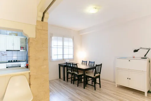 Santa Catalina, cozy apartment with balcony and central heating in a quiet area in the popular Camp d'En Serralta neighborhood of Palma for long-term rental — photo 3