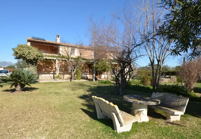 A few minutes from Palma is Marratxí, a charming village in the Mallorcan countryside where you can still enjoy traditional life — photo 4