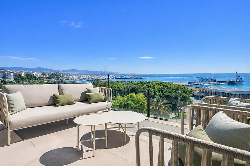 Exceptional penthouse with private pool and breathtaking panoramic views of the harbor and Palma — photo 1