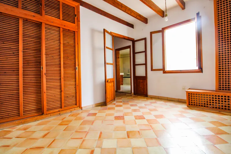 Ref.2451C – S'Arraco – Townhouse in central location with patio — photo 11