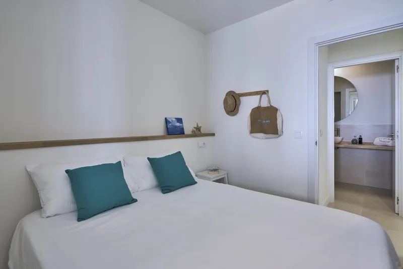 Ref 2024; Renovated penthouse with sea views for sale in El Terreno — photo 6