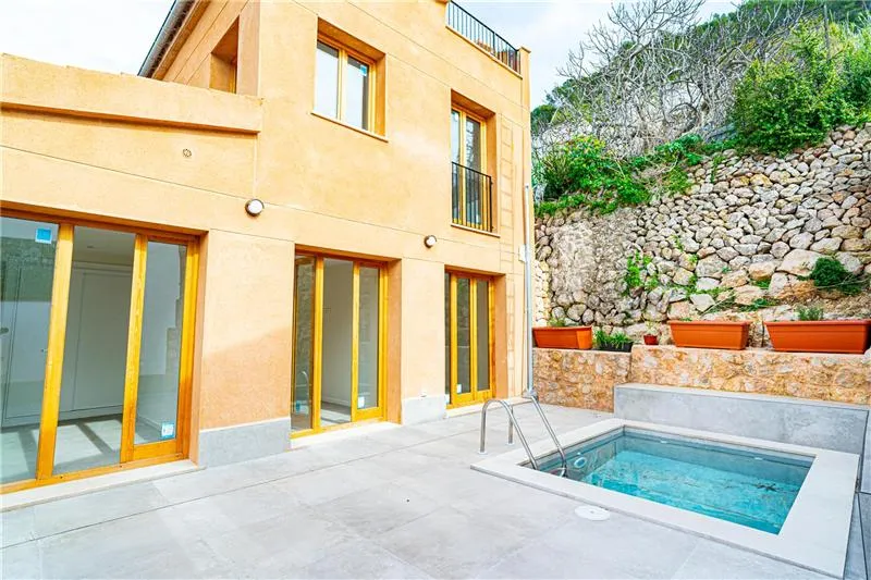 New. Chalet with swimming pool and panoramic views — photo 1