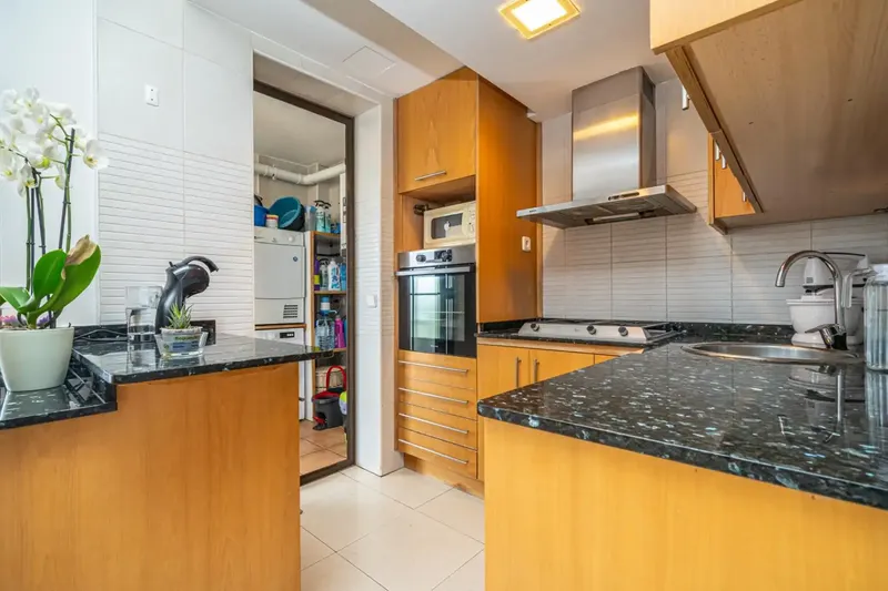 From Gestpropiedad we present this beautiful 2-bedroom, 2-bathroom penthouse in a quiet area of Porto Cristo, ideal both as — photo 4