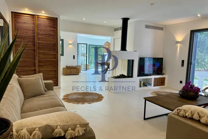 Top renovated house with rental license near the beach — photo 6
