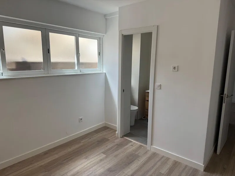 Business Premise - Palma de Mallorca (Marqués de la Fontsanta) , Built Surface 42m 2 , 1 Room, 1 Bathrooms. — photo 9