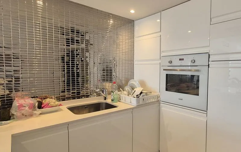 Front line 2 bedroom modern apartment with sea views — photo 12