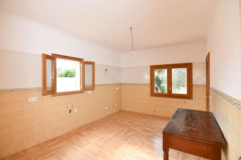 Town house with a large 600m2 patio and a lot of potential in Santanyi — photo 12