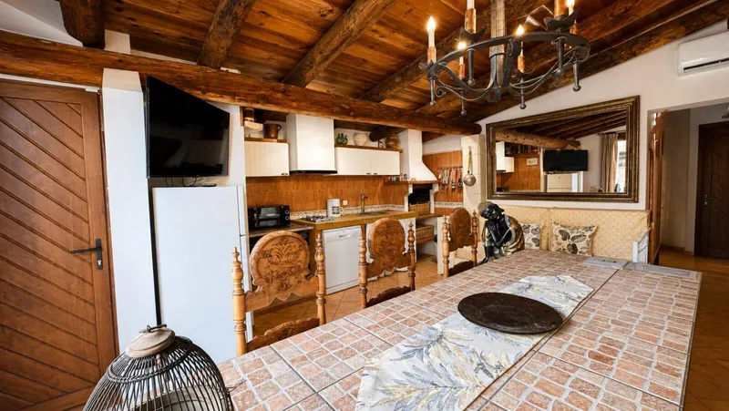 7.000m² Finca mit 6 SZ, 5 Bädern und Thermalwasser zu kaufen — photo 12