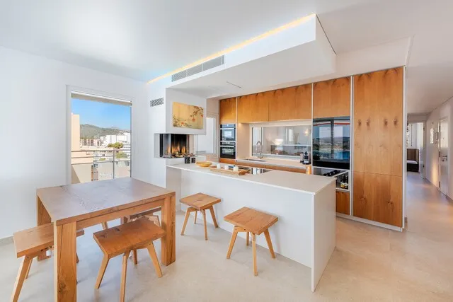 Sea front apartment for sale in Palmanova, Southwest Mallorca — photo 8