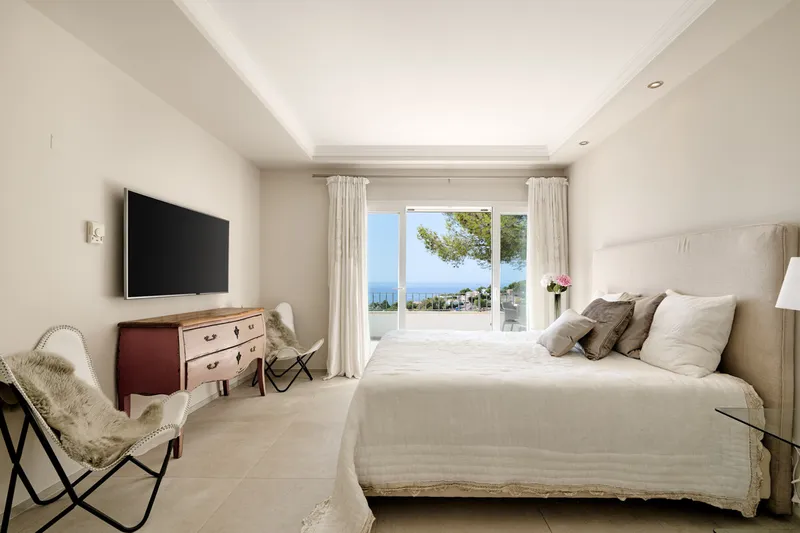 Mediterranean dream villa with fantastic panoramic ocean views in Costa d'en Blanes - Marcel Remus Real Estate — photo 12