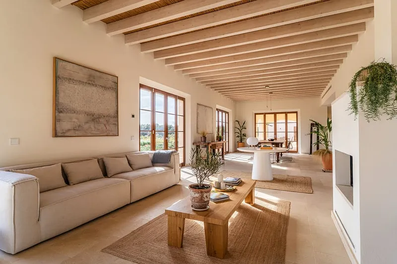 Exquisite Mallorcan Finca with Pool and Gym in Campos — photo 2
