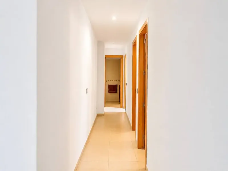First floor apartment with parking space — photo 6