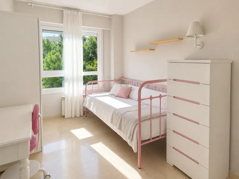 Ref. 1889; Beautiful 4-bedroom flat with terrace with sea views and parking space in Palma, for rent — photo 10