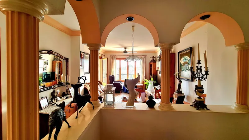 Townhouse with multiple possibilities — photo 9