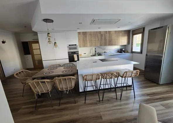 Flat / apartment in Campos — photo 1