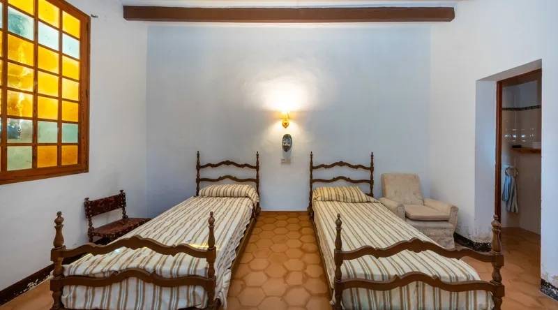 Real Estate Picture 0 Ref. No. 83351 — photo 8