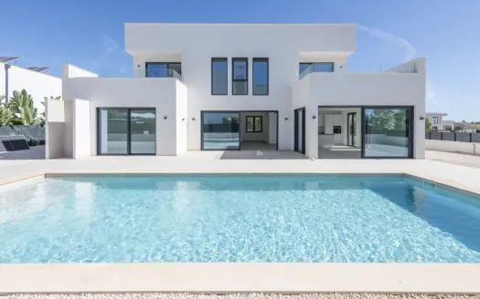Luxury villa in Sa Rapita with beautiful pool landscape in a quiet location, close to Es Trenc beach — photo 1
