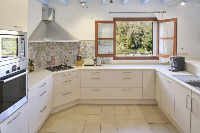 Charming stone built finca for sale near Sineu, Central Mallorca — photo 10