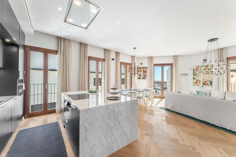 Casa de lujo con vistas al mar en venta en Molinar con terraza, piscina, ascensor y aparcamiento — photo 5