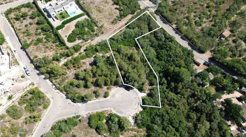 Urban plot of 2,180 m² in Son Talent, Manacor — photo 1